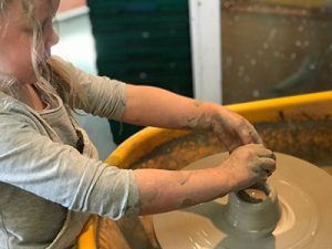 Artshed Arts, throw a pot on the potters wheel