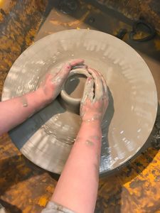 Artshed Arts, throw a pot on the potters wheel